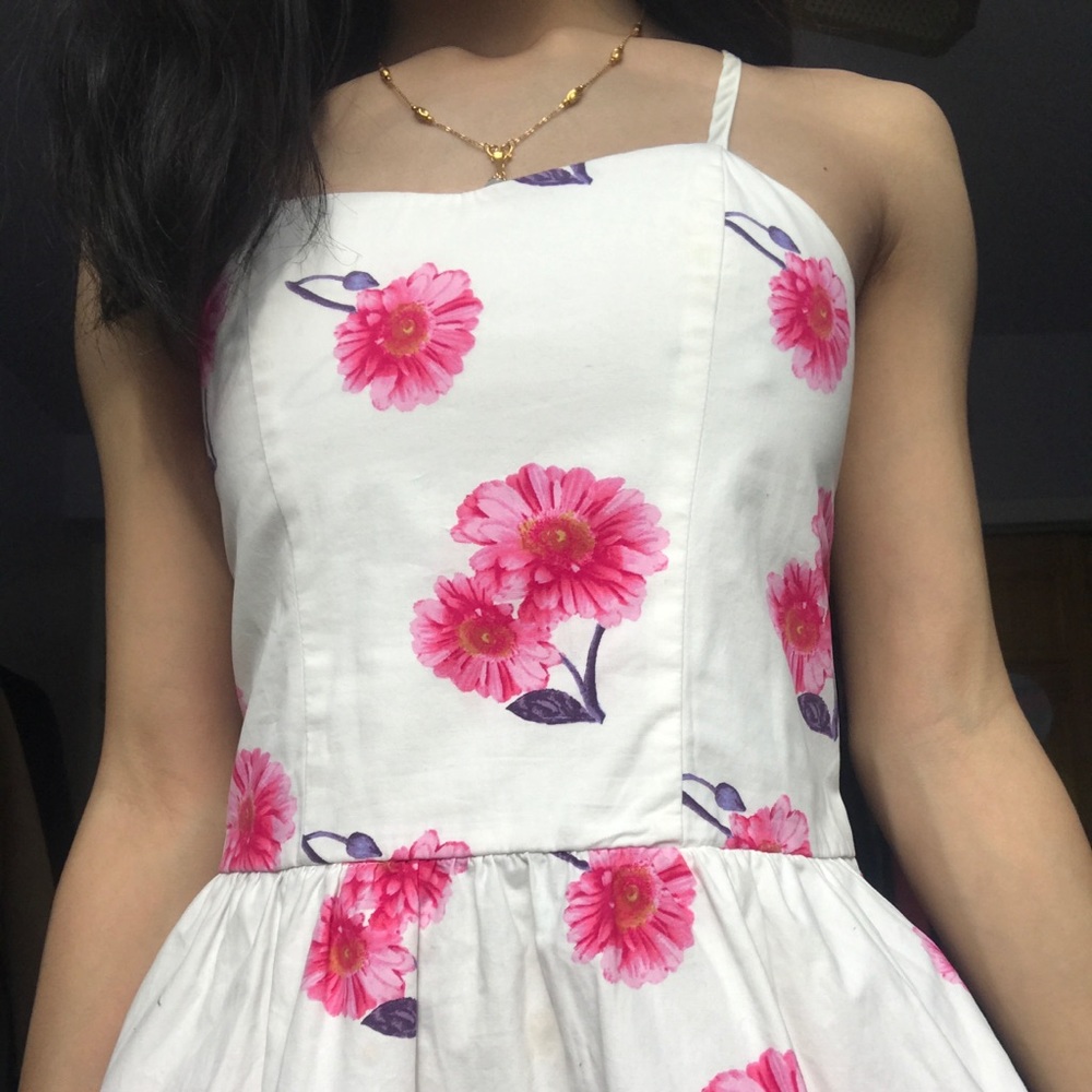 Forever 21 White summer dress with pink flowers